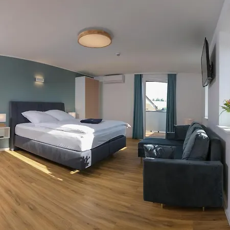 Ferienapartments Im Stern Friedersdorf * Bitterfeld-Wolfen